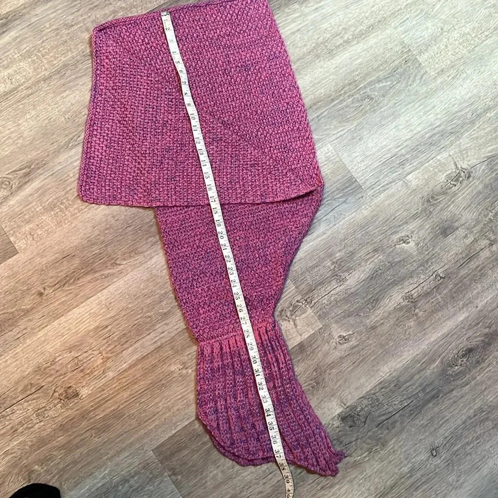 Kids mermaid tail knit blanket pink and purple - Picture 6 of 7
